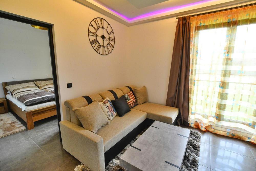 Apartmán 17 *